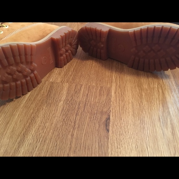 Youth/Juniors 6 in. Timberland Boots - Picture 5 of 8